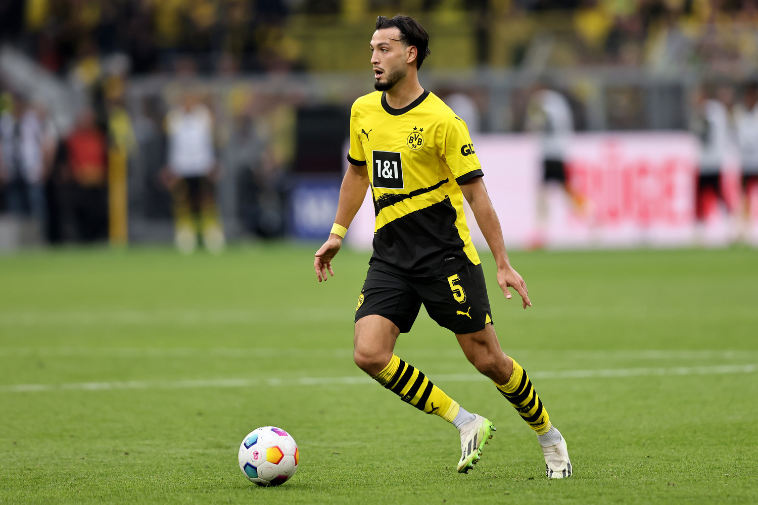 borussia-dortmund-v-vfl-wolfsburg-bundesliga-2-1